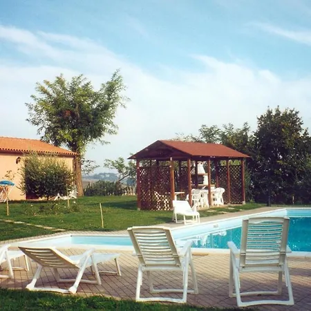 مزرعة للإقامة La Dolce Collina